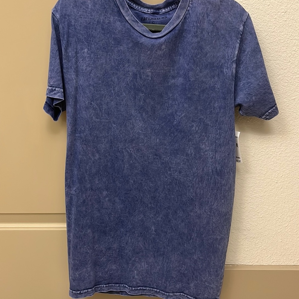 NWT Men’s Faded Blue Tee